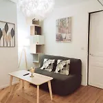Chaleureux T2 Au Style Vintage - Rue Gratuite